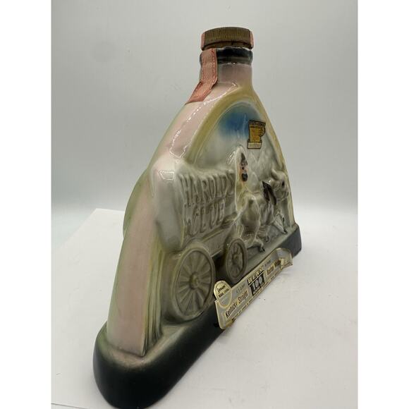 Vintage Jim Beam Harolds Club Whiskey Bottle Wagon Decanter 1969 IA Stamp - Picture 4 of 5